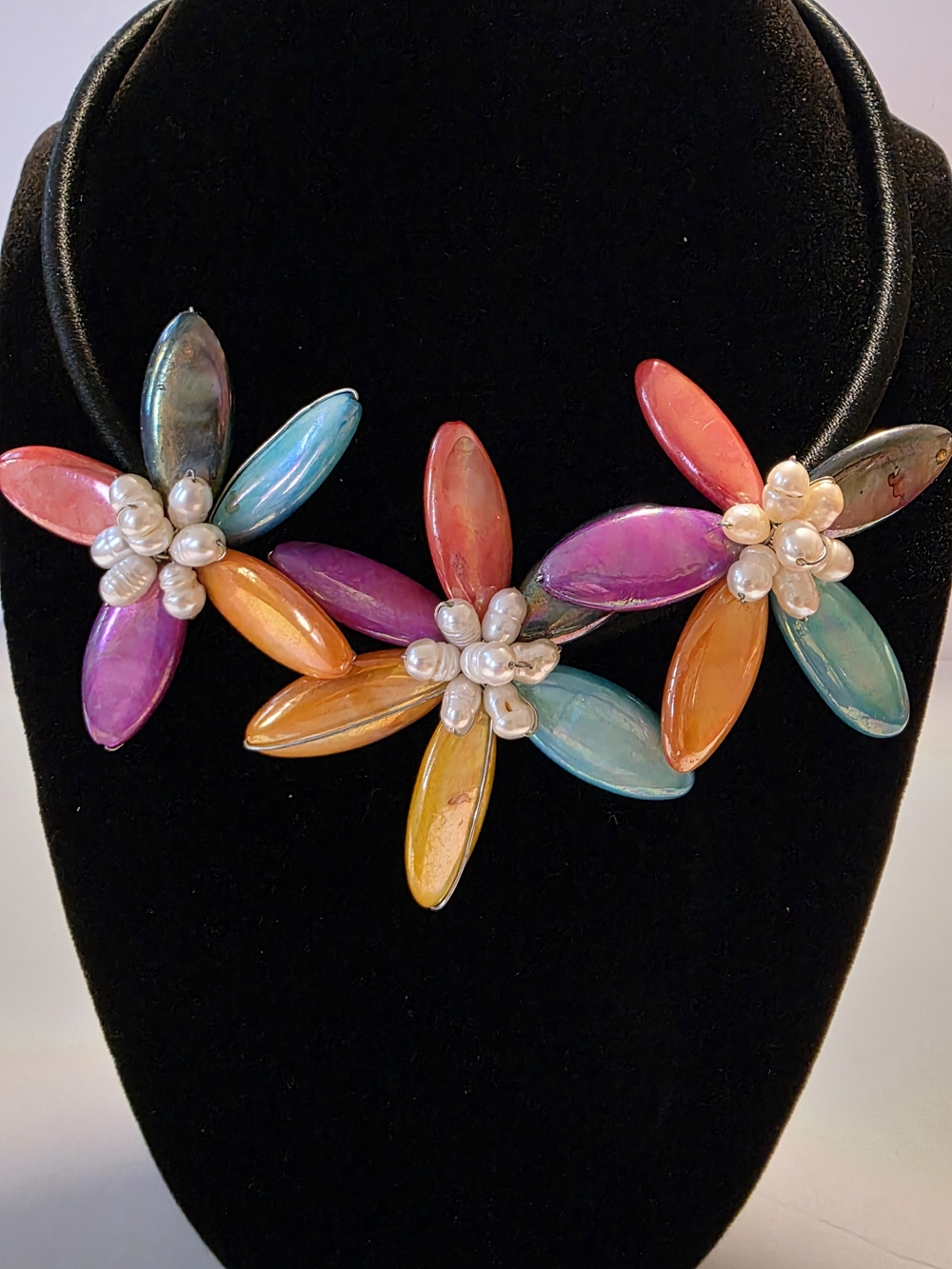 Fashion Jewelry Multicolor Floral Pearl Statement Necklace
